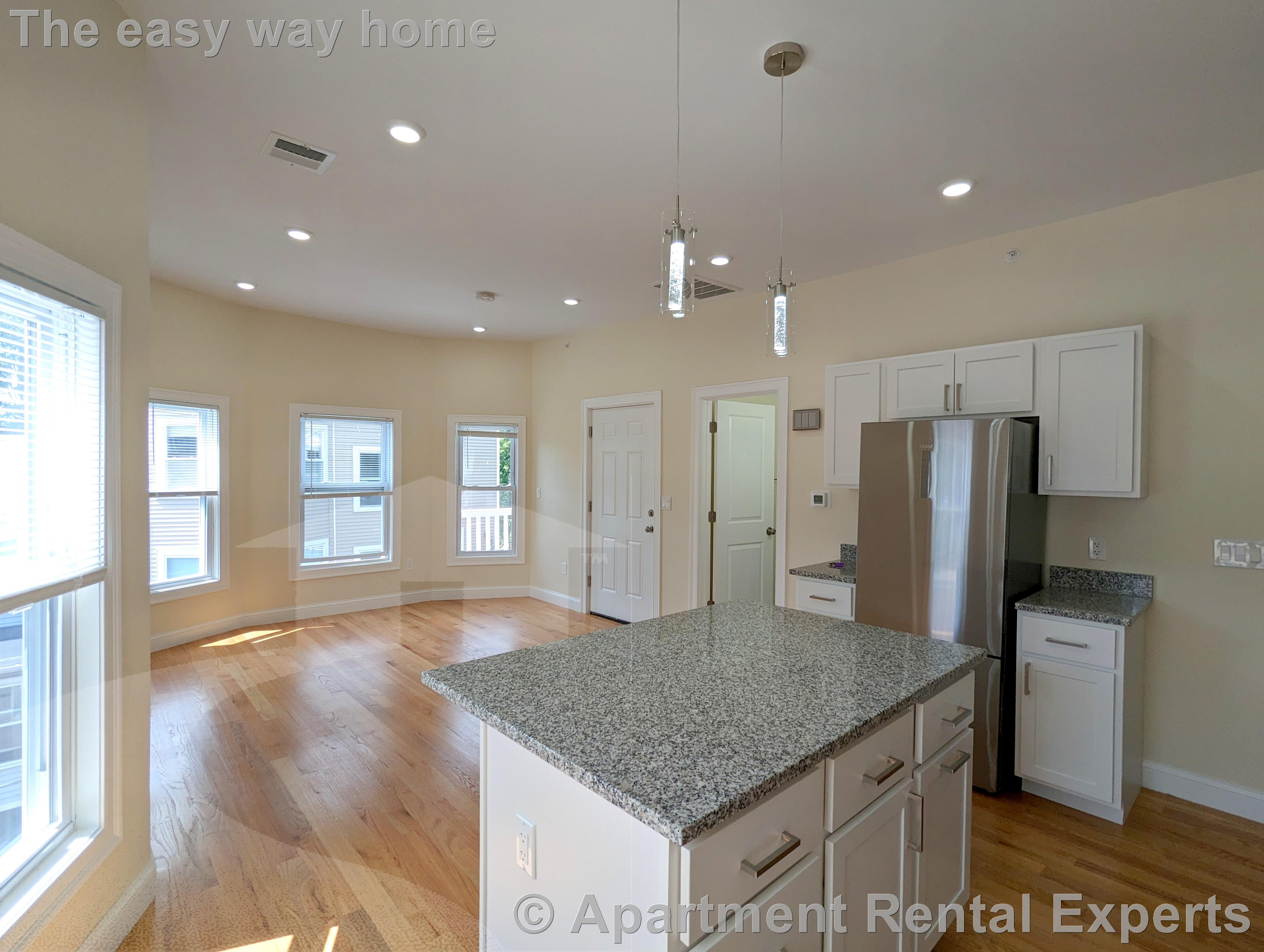 2 Sacramento Pl, Porter Square