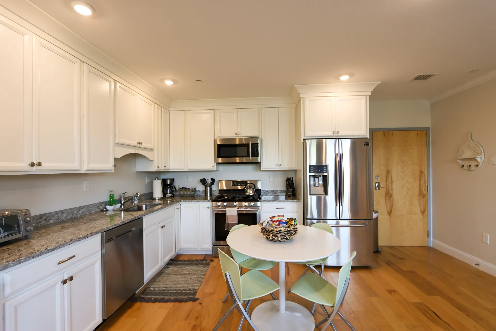 1008 Tremont St, Roxbury