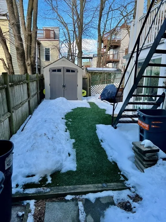 66 Telegraph St, South Boston