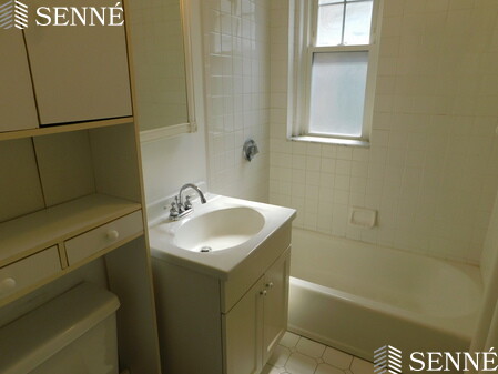 19 Shepard St, Neighborhood Nine