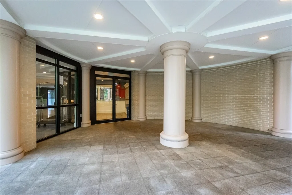 110-112 Cypress St, Coolidge Corner