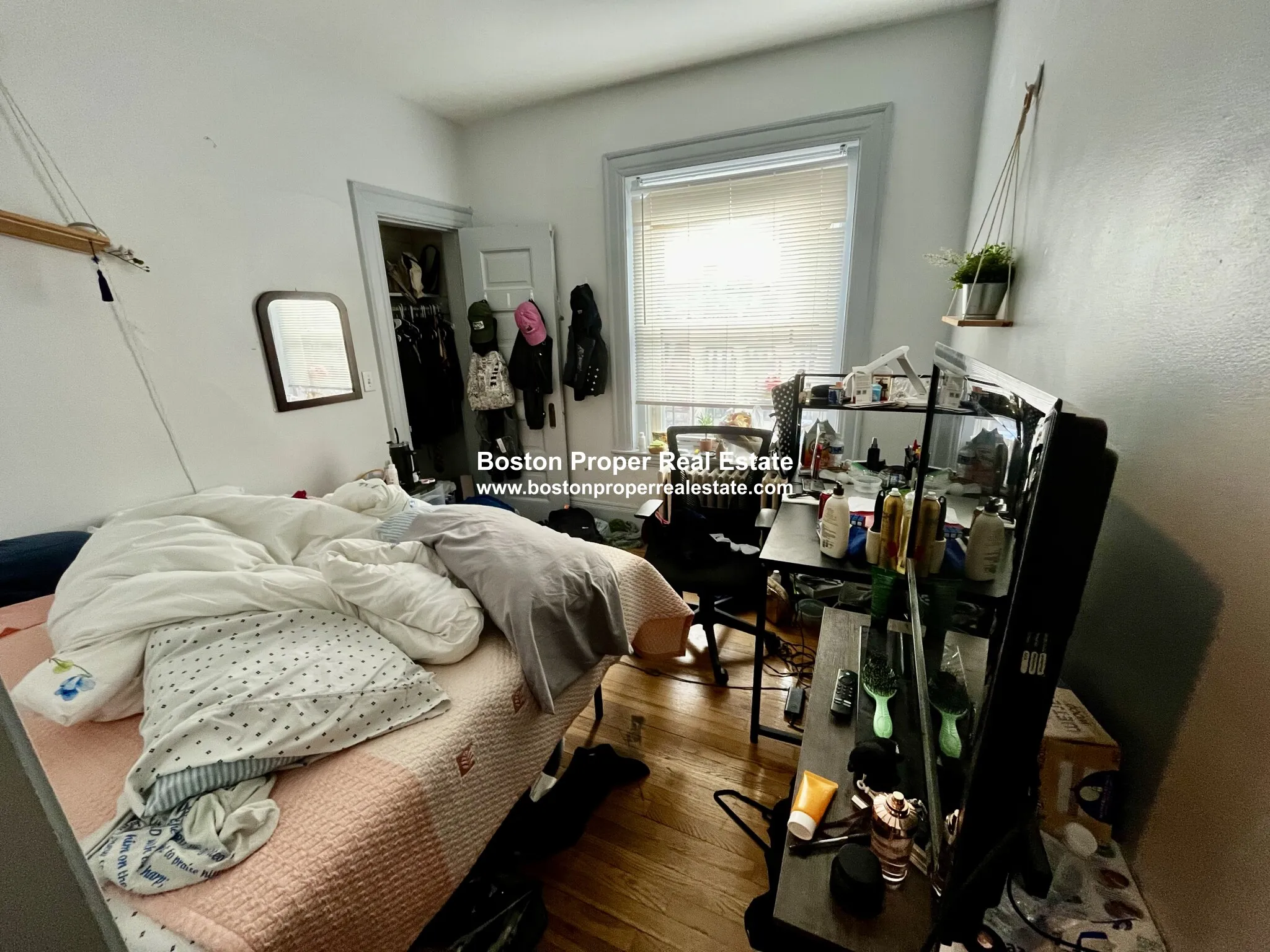 1091 Boylston St, Fenway