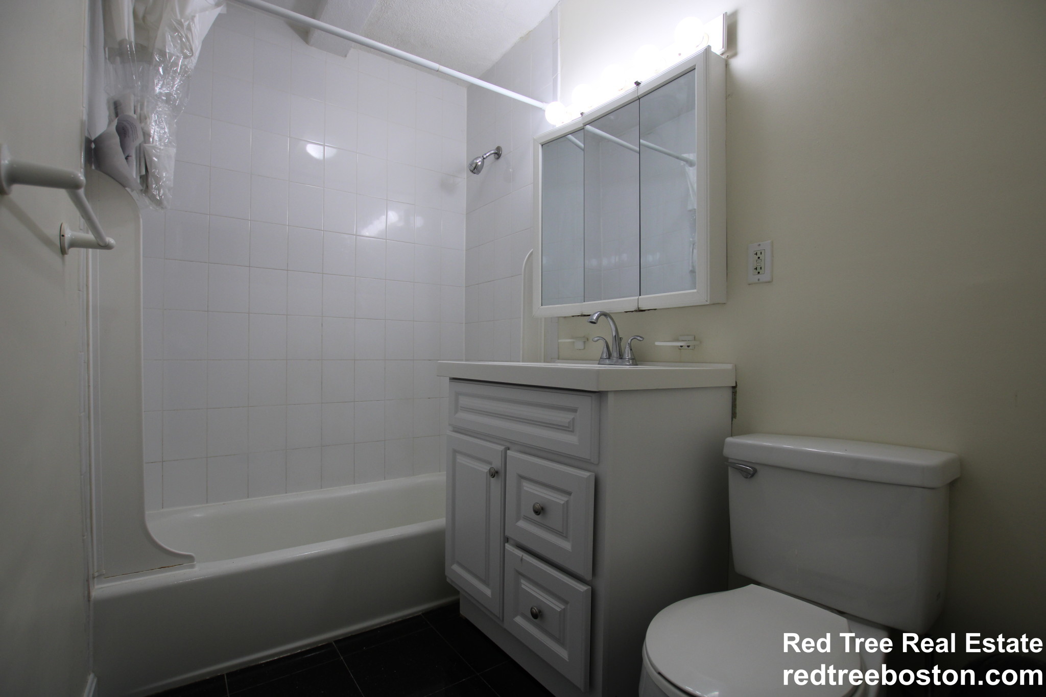 34 Gardner St, Allston