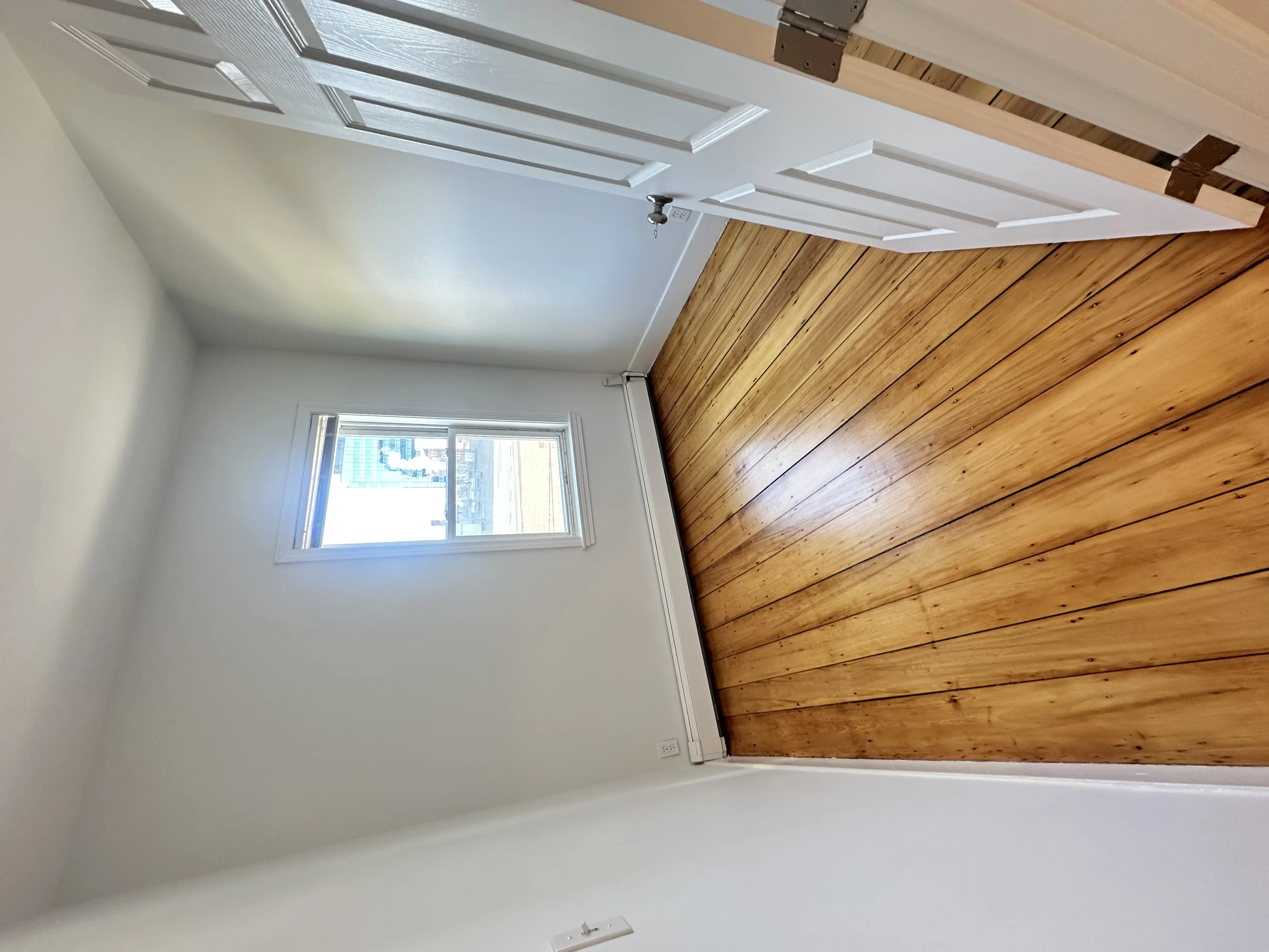 61 Webster Ave, Ward Two