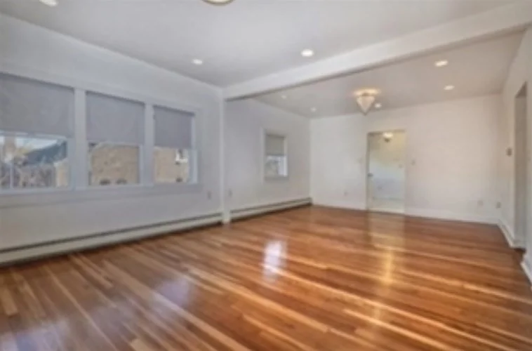 12 Armory St, Wakefield