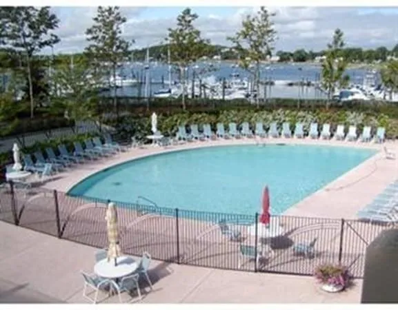 73 Broad Reach, Weymouth