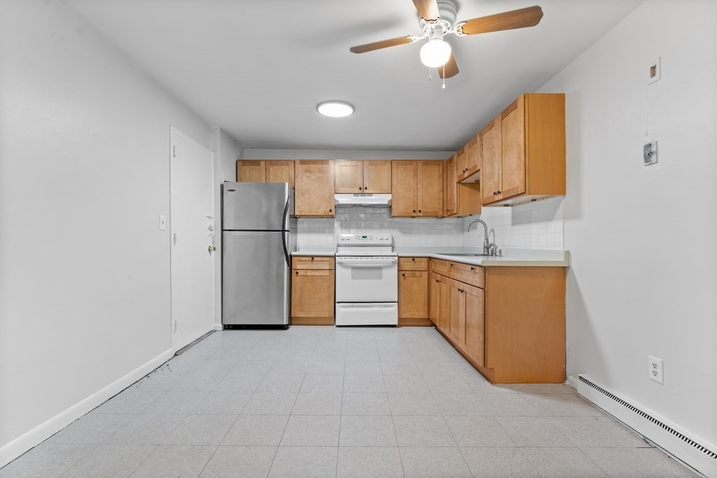 580 Cummins Highway, Mattapan