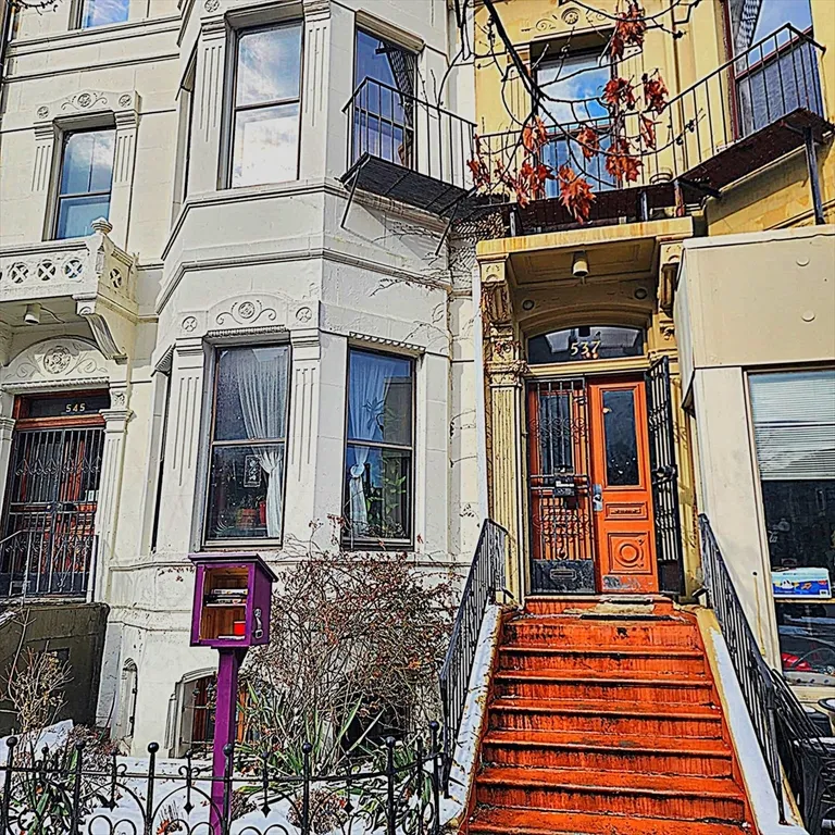 537 Columbus Ave, South End
