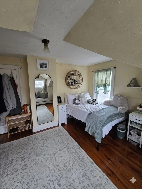 155 Amity St, Amherst