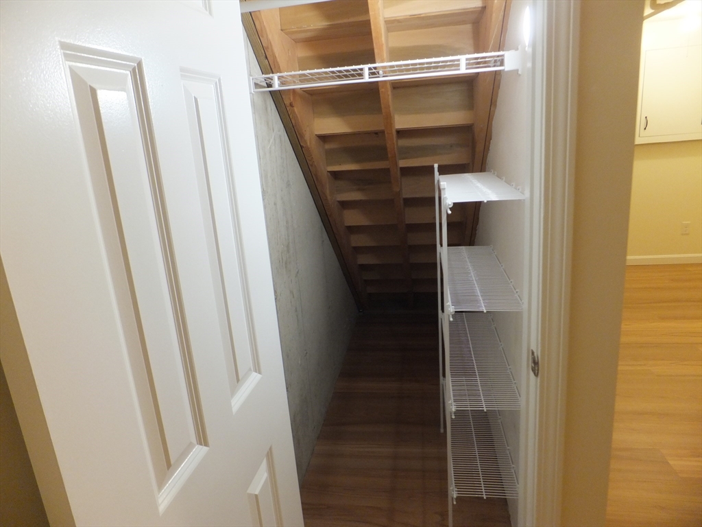 1581 Commercial St, Weymouth