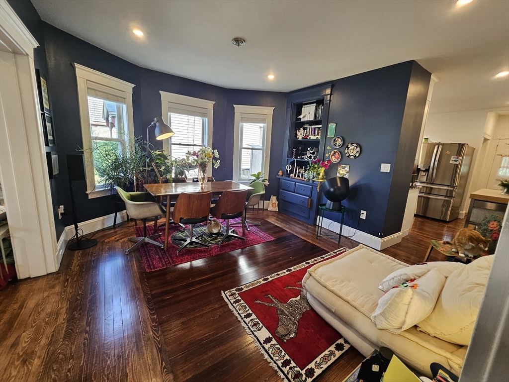 66 Court St, Newtonville