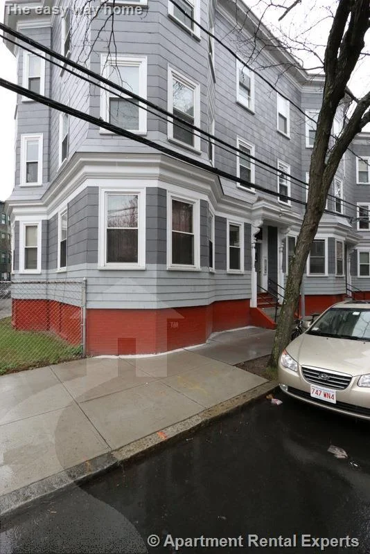 254 Windsor St, Central Square