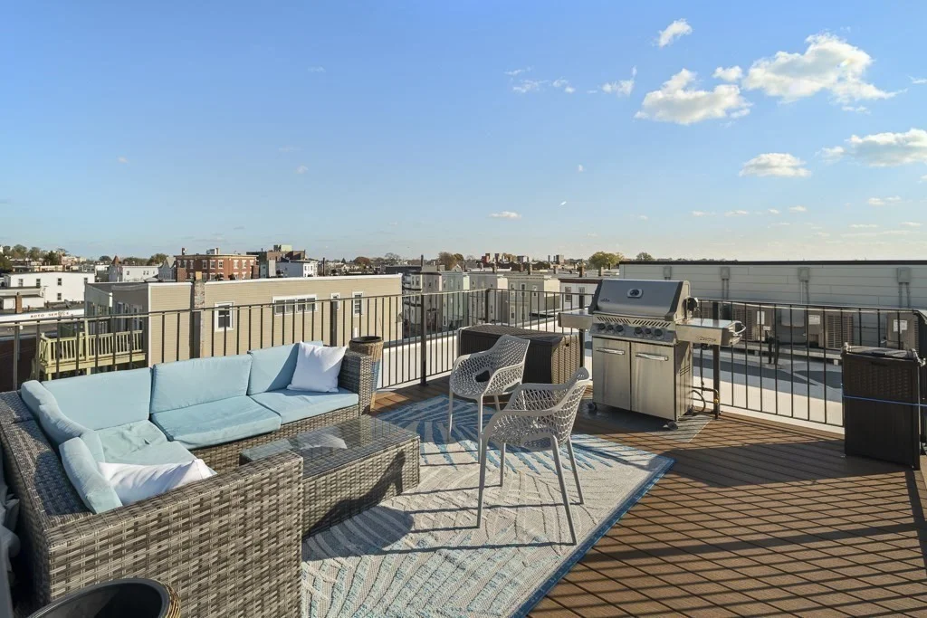 946 Saratgoa, East Boston