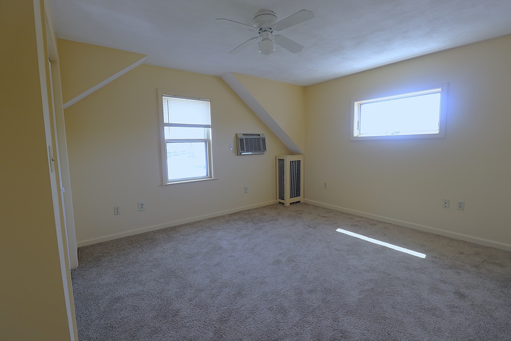 242 Water St, Wakefield