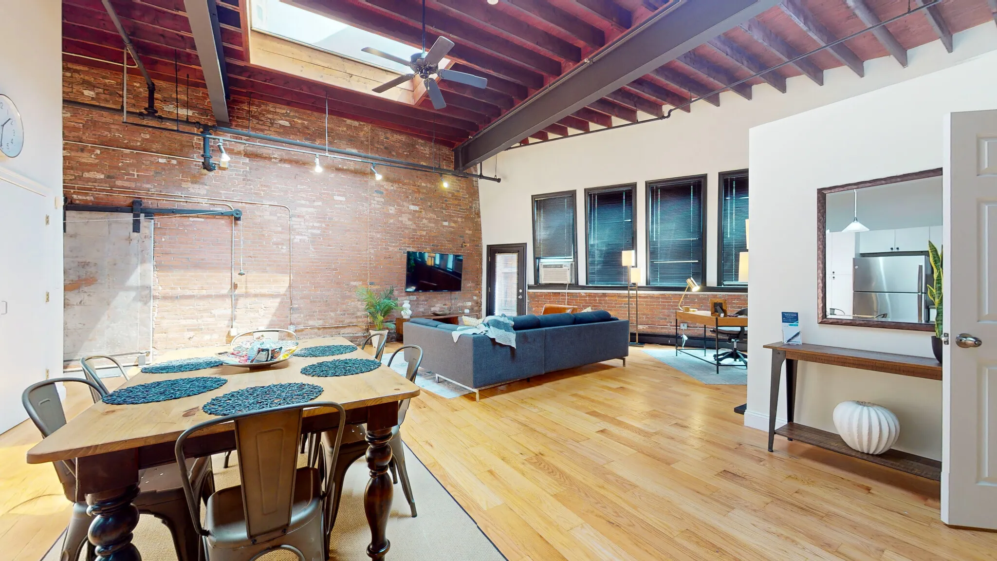 19 Stanhope St, Back Bay