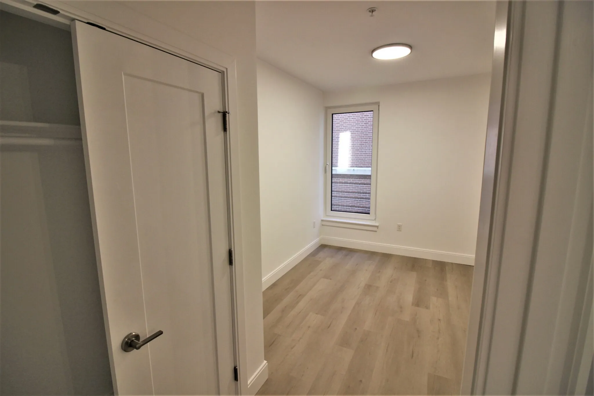 1 Newcomb St, Roxbury
