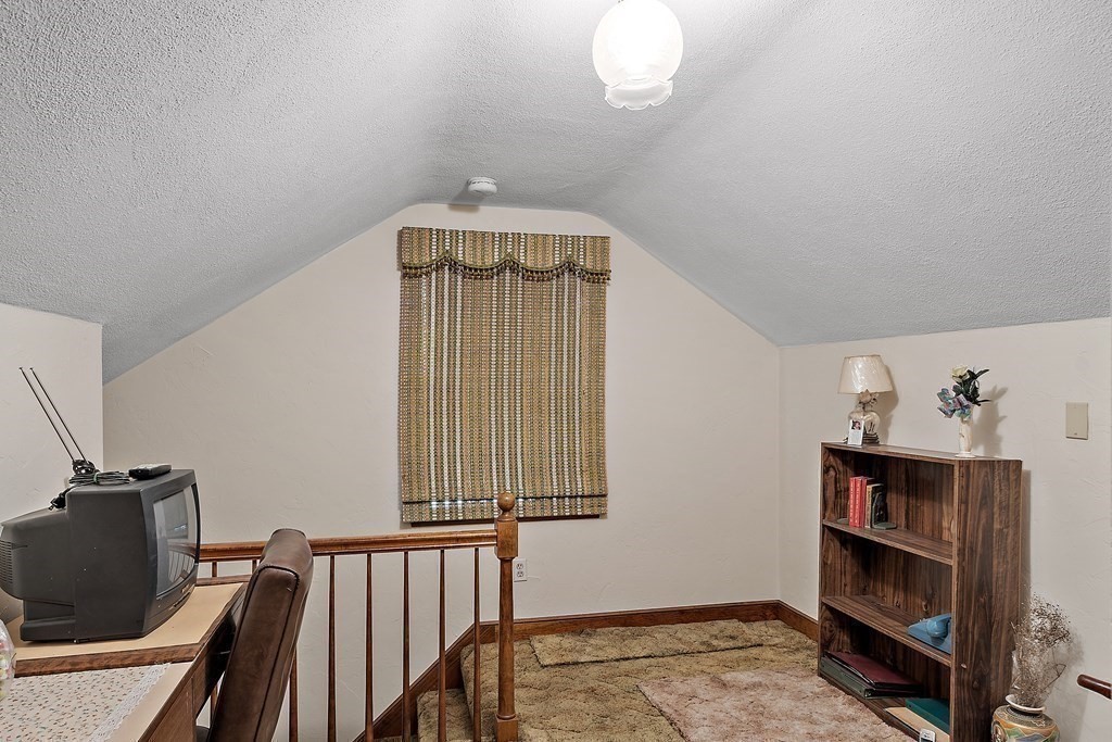 462 American Legion Highway, Revere