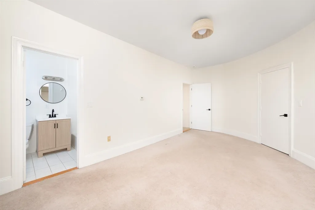 362 Commonwealth Ave, Back Bay