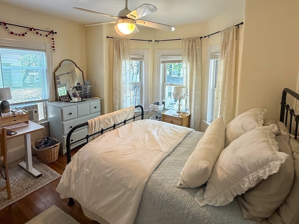 7 Dell St, East Somerville