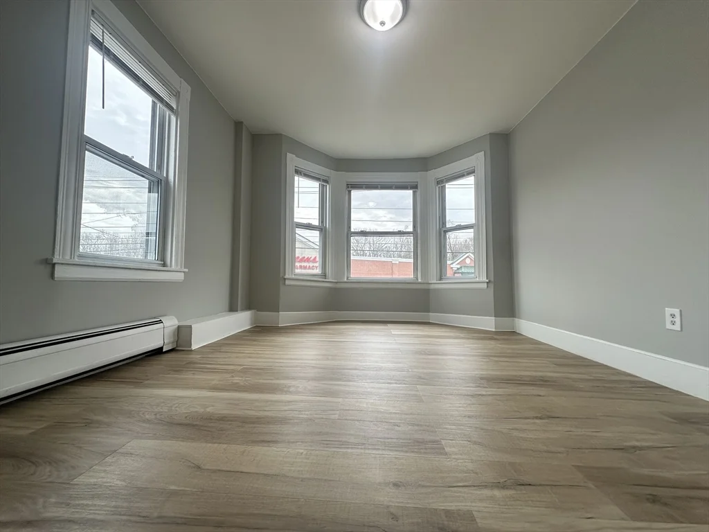 159 East Central St, Franklin