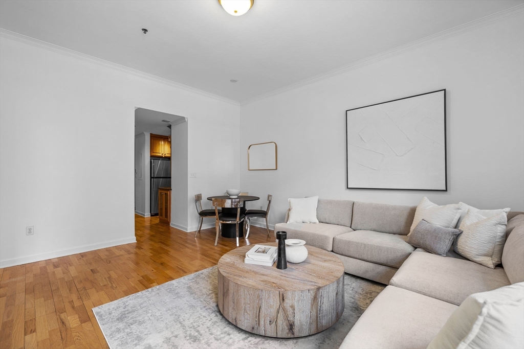 416 Marlborough St, Back Bay