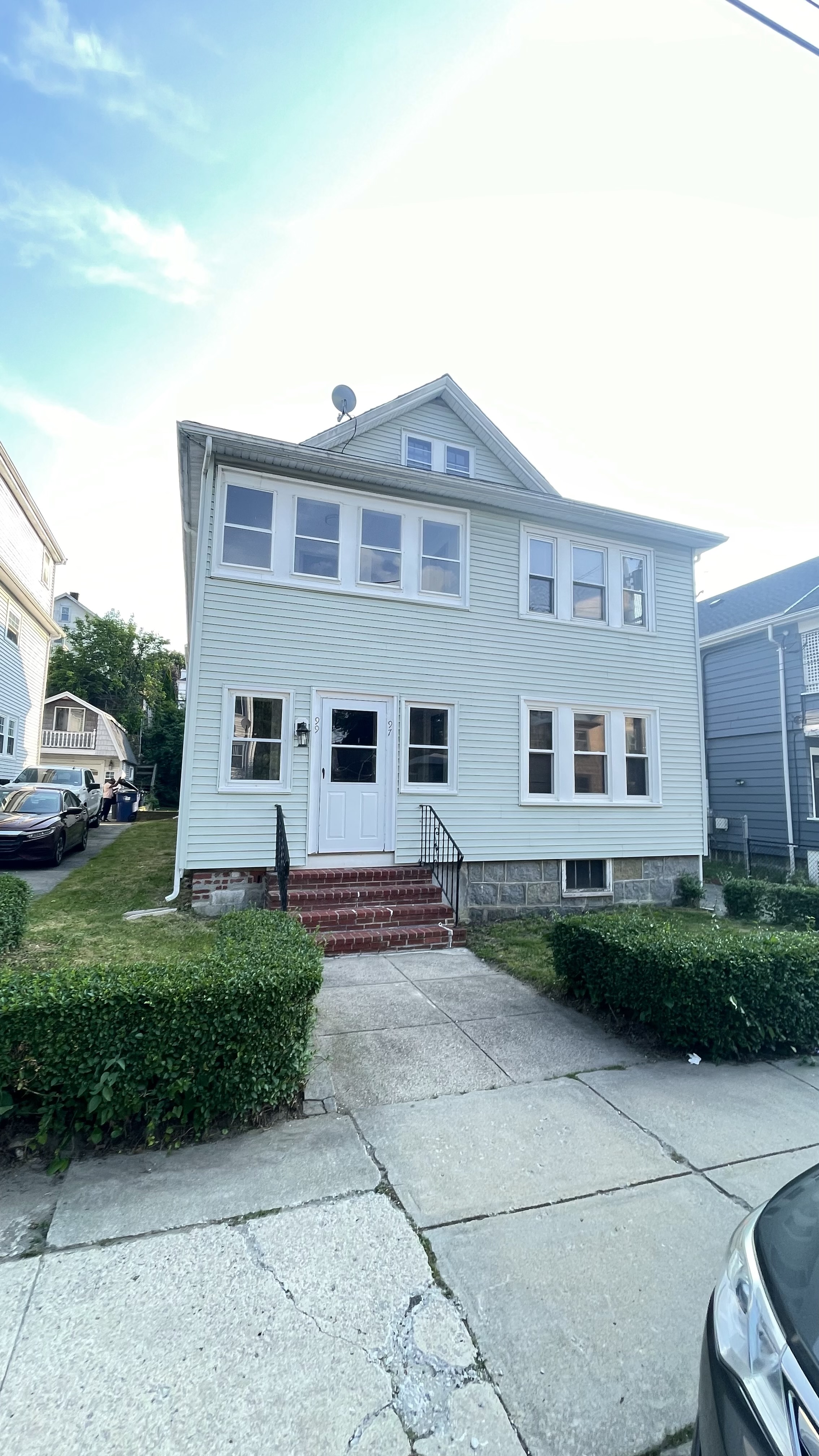 99 Wellsmere Rd, Roslindale