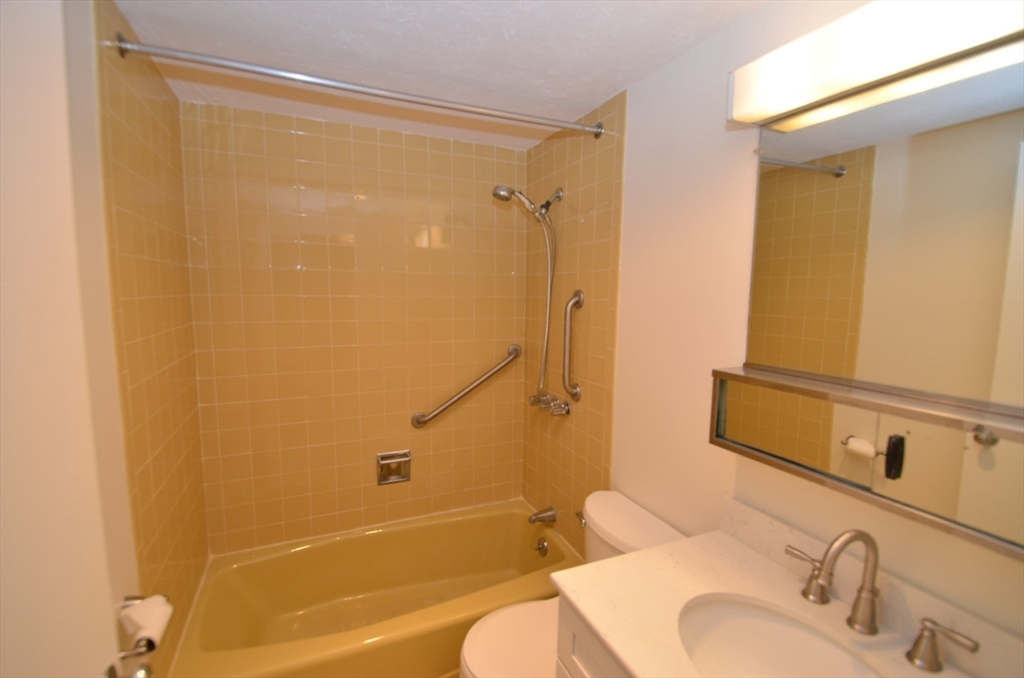 51 Melrose St, Melrose