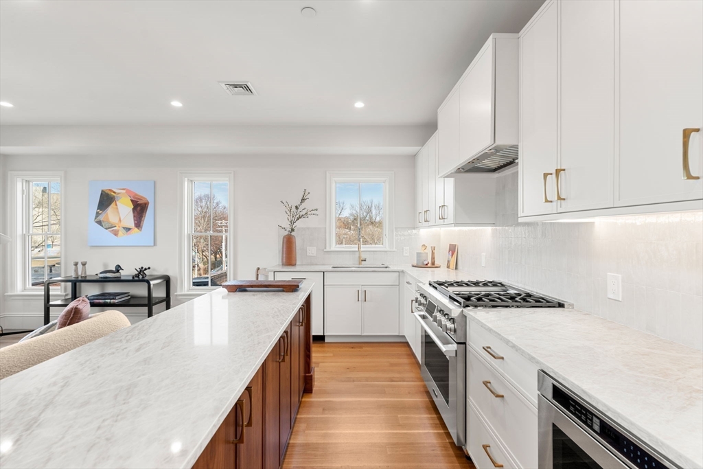 60 Williams St, Jamaica Plain