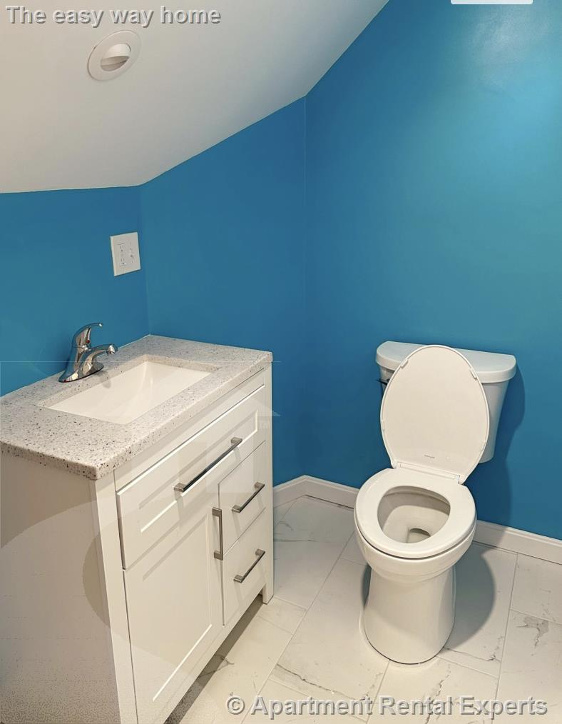 58 Windsor Rd, Tufts