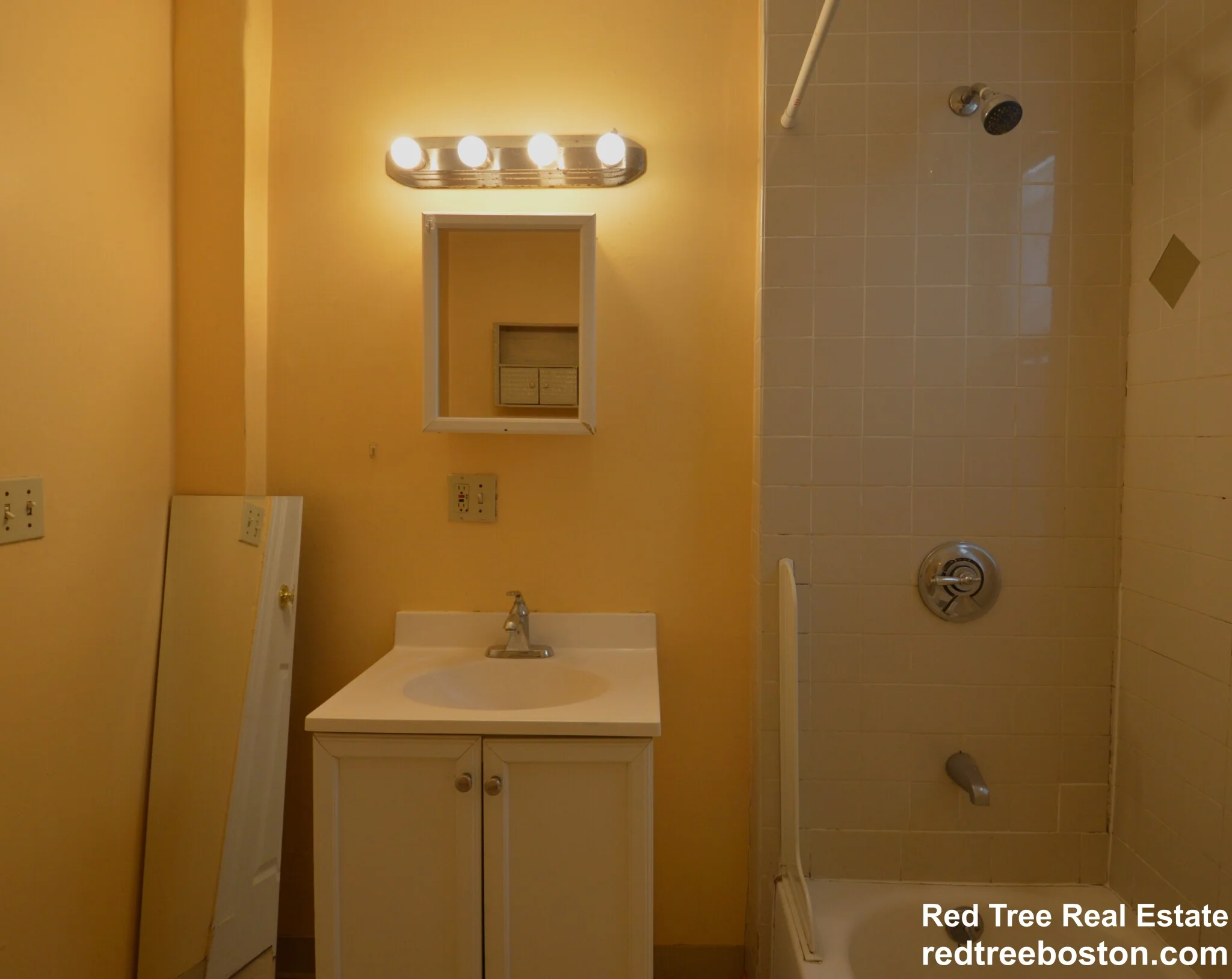 10 Bucknam St, Mission Hill