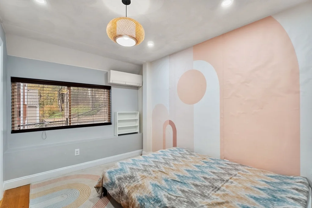 890 Winthrop Ave, Beachmont