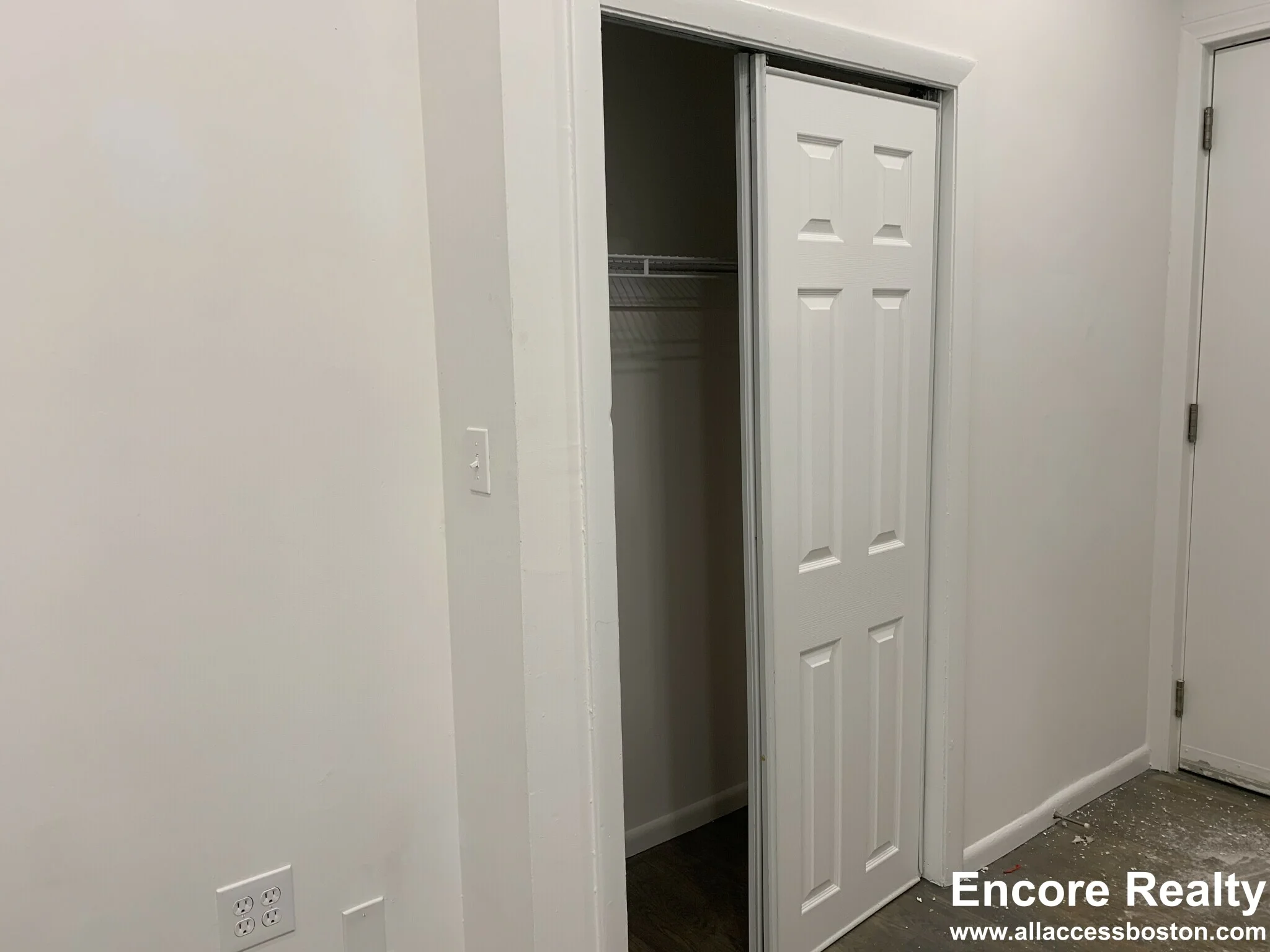 270 Newbury St, Back Bay