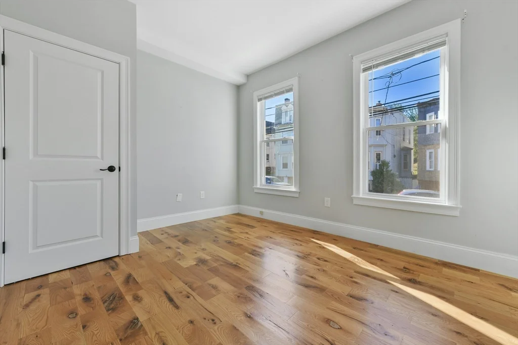 70 West Eagle St, East Boston