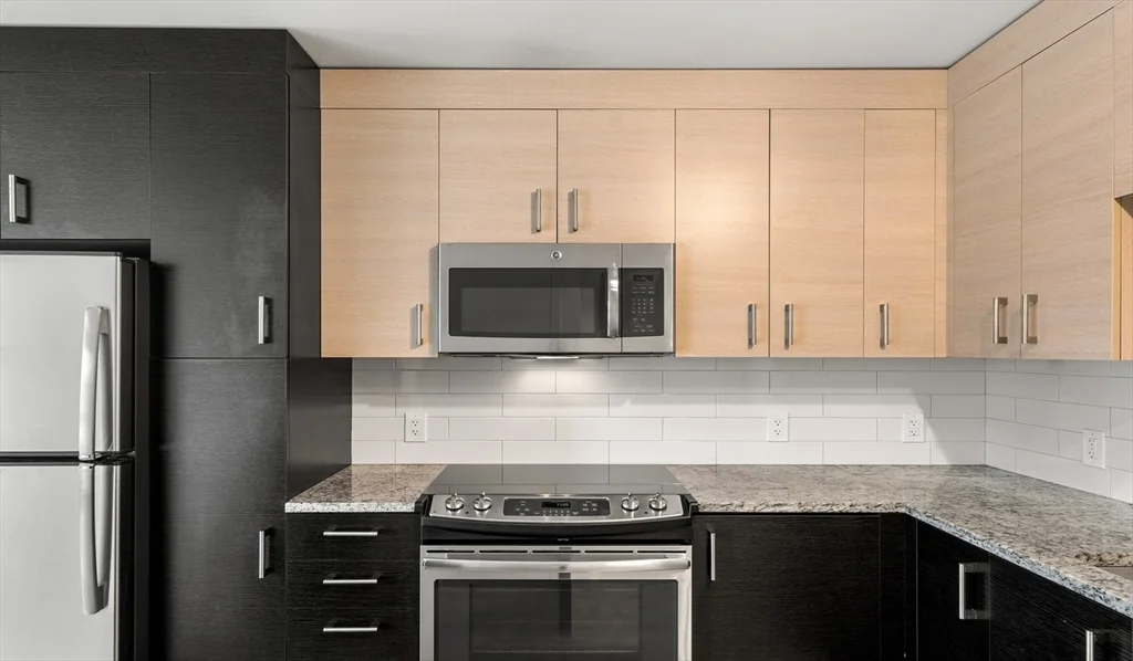 99 Kneeland St, Chinatown