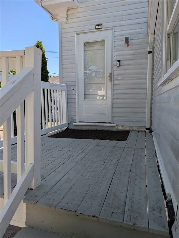 14 Wadsworth Ave, South Waltham