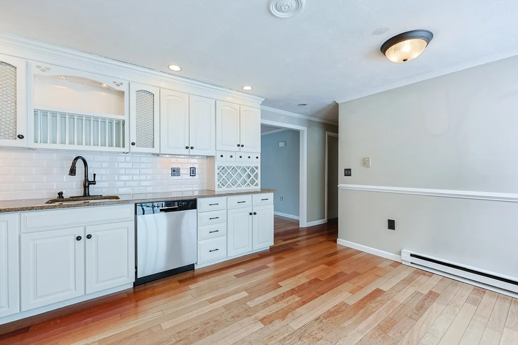 835 Mount Hope St, North Attleboro