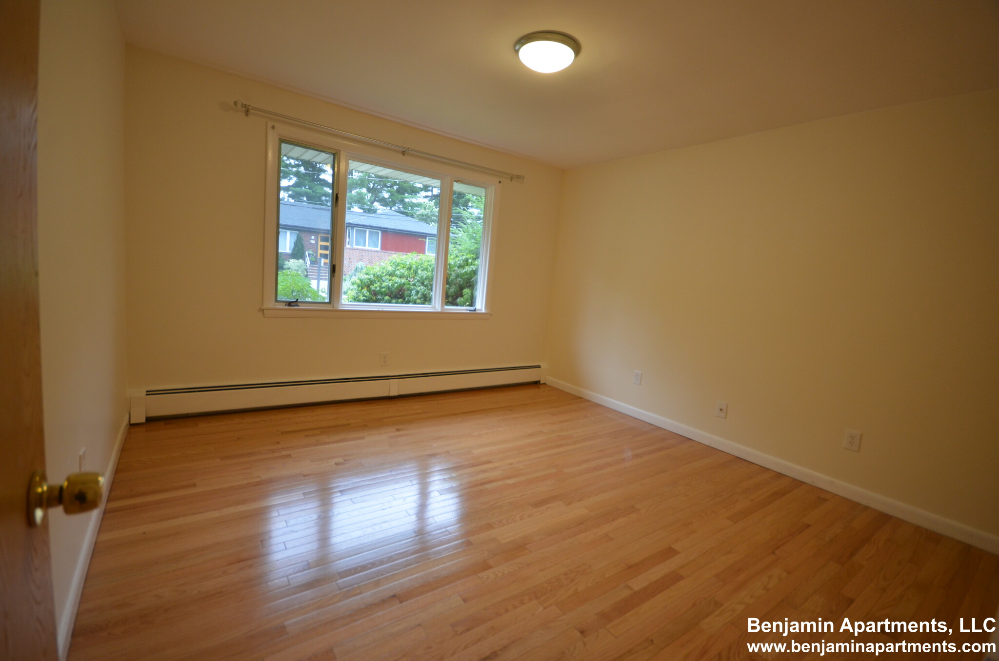 20 Mossdale Rd, Jamaica Plain