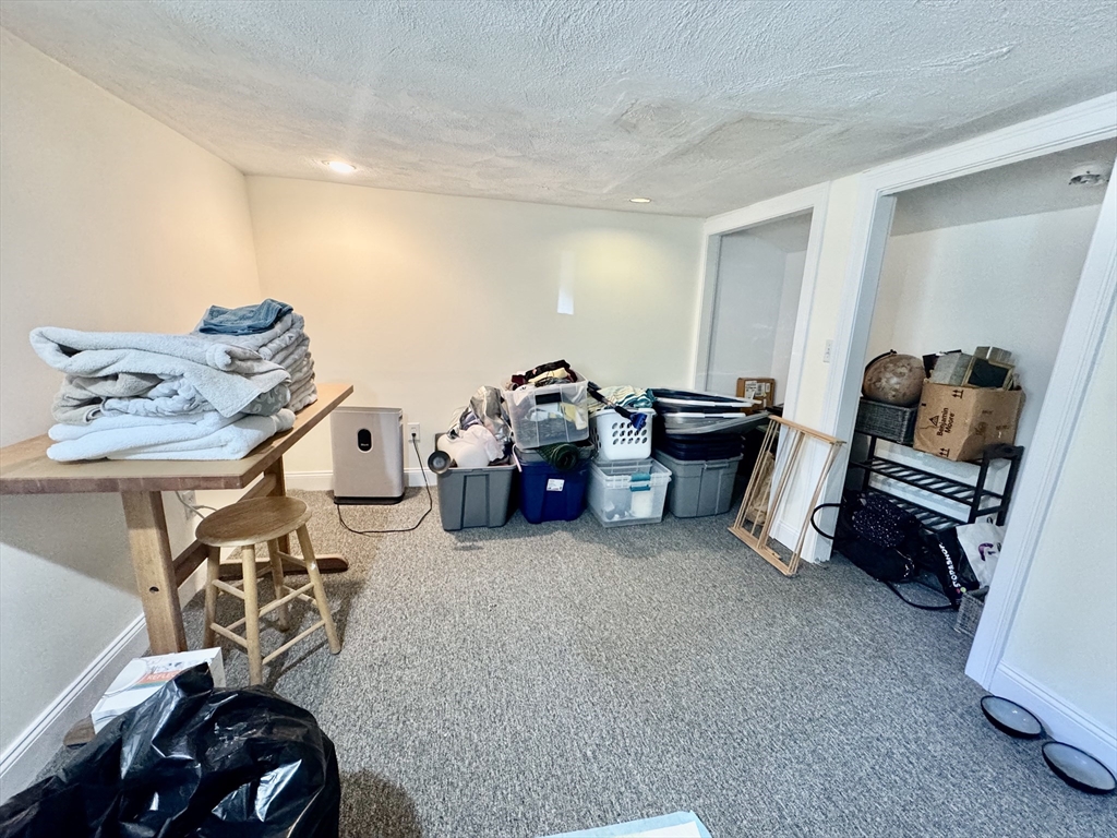 40 Chappie St, Medford Street / The Neck