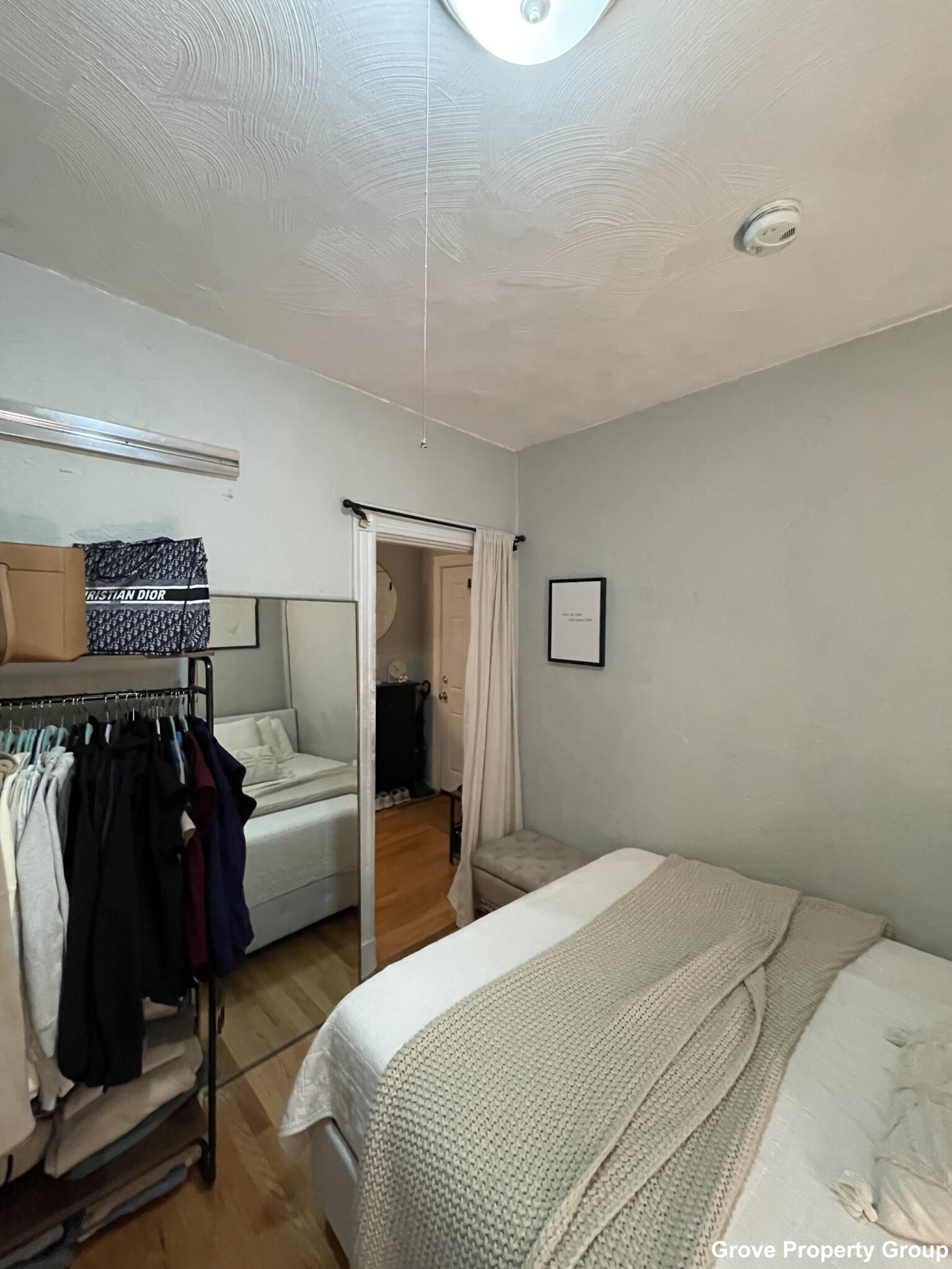 2 Holden Ct, North End