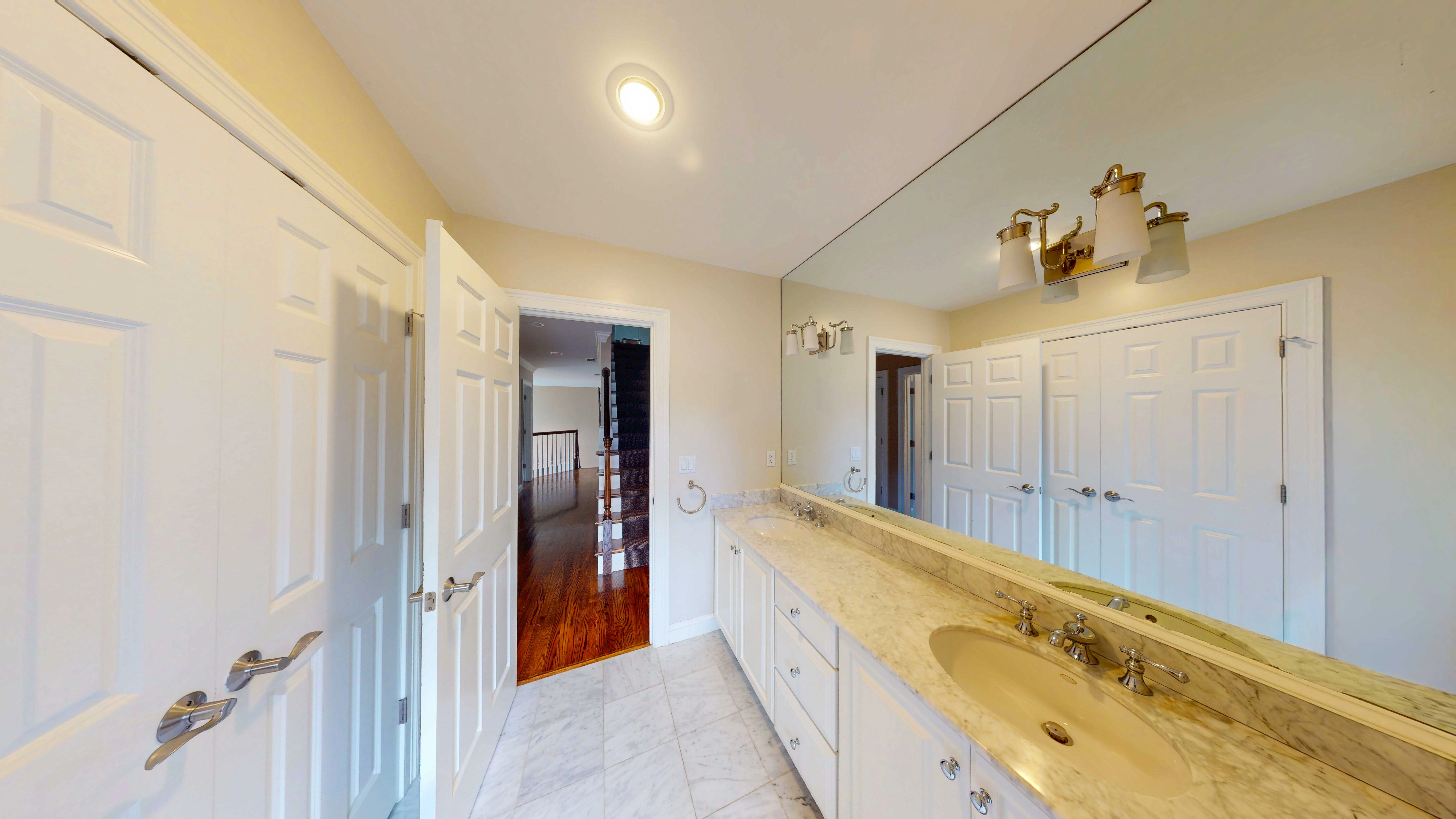 27 Mellon Rd, Wellesley