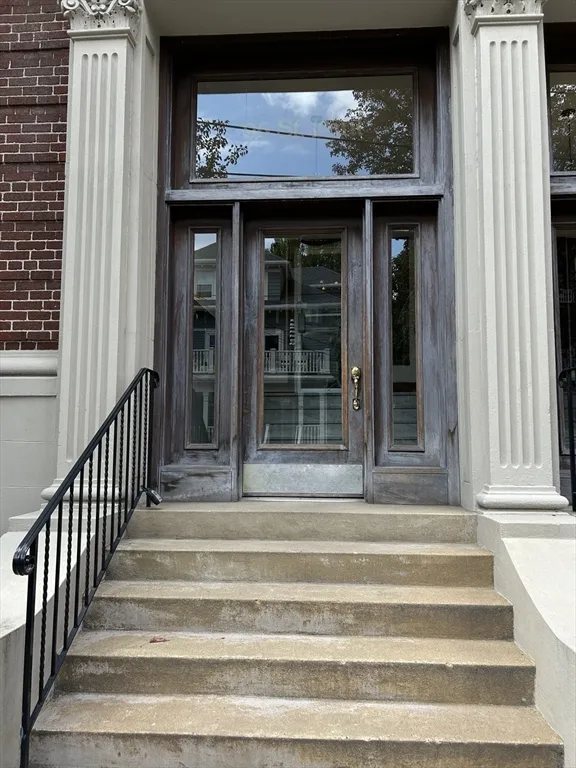 96 Saint Paul St, Coolidge Corner