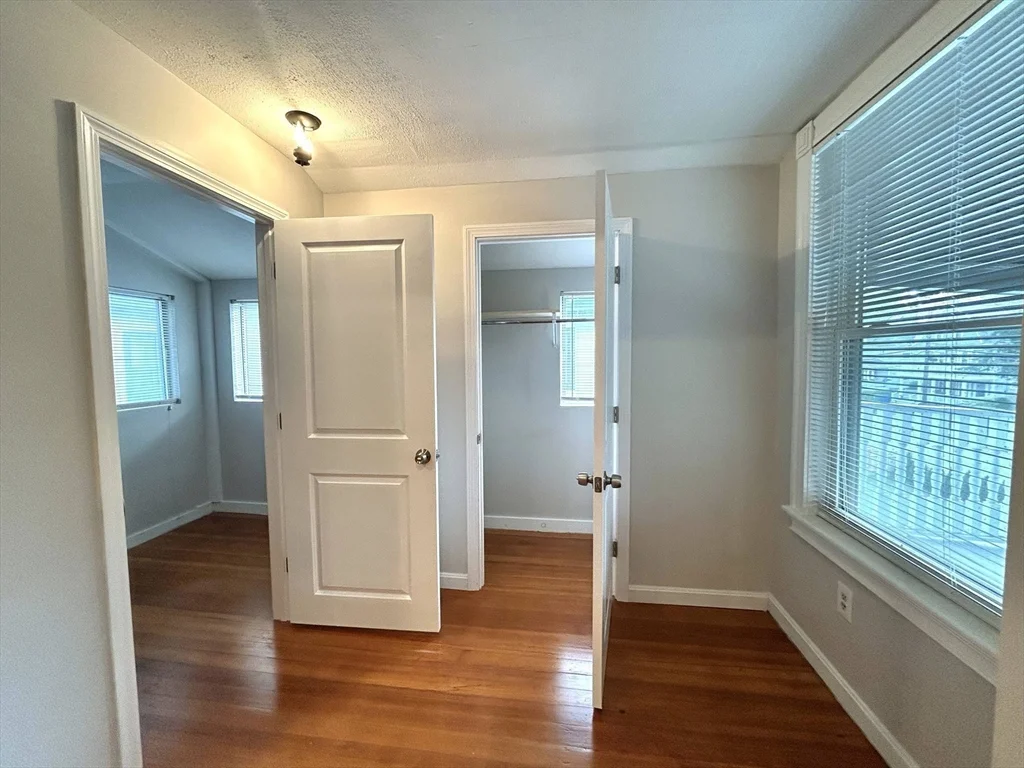 1601 Centre St, Newton