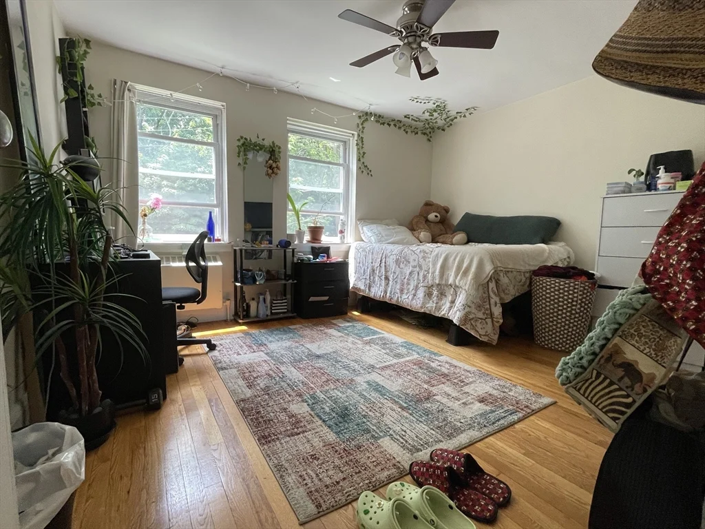 98 Morton St, Jamaica Plain