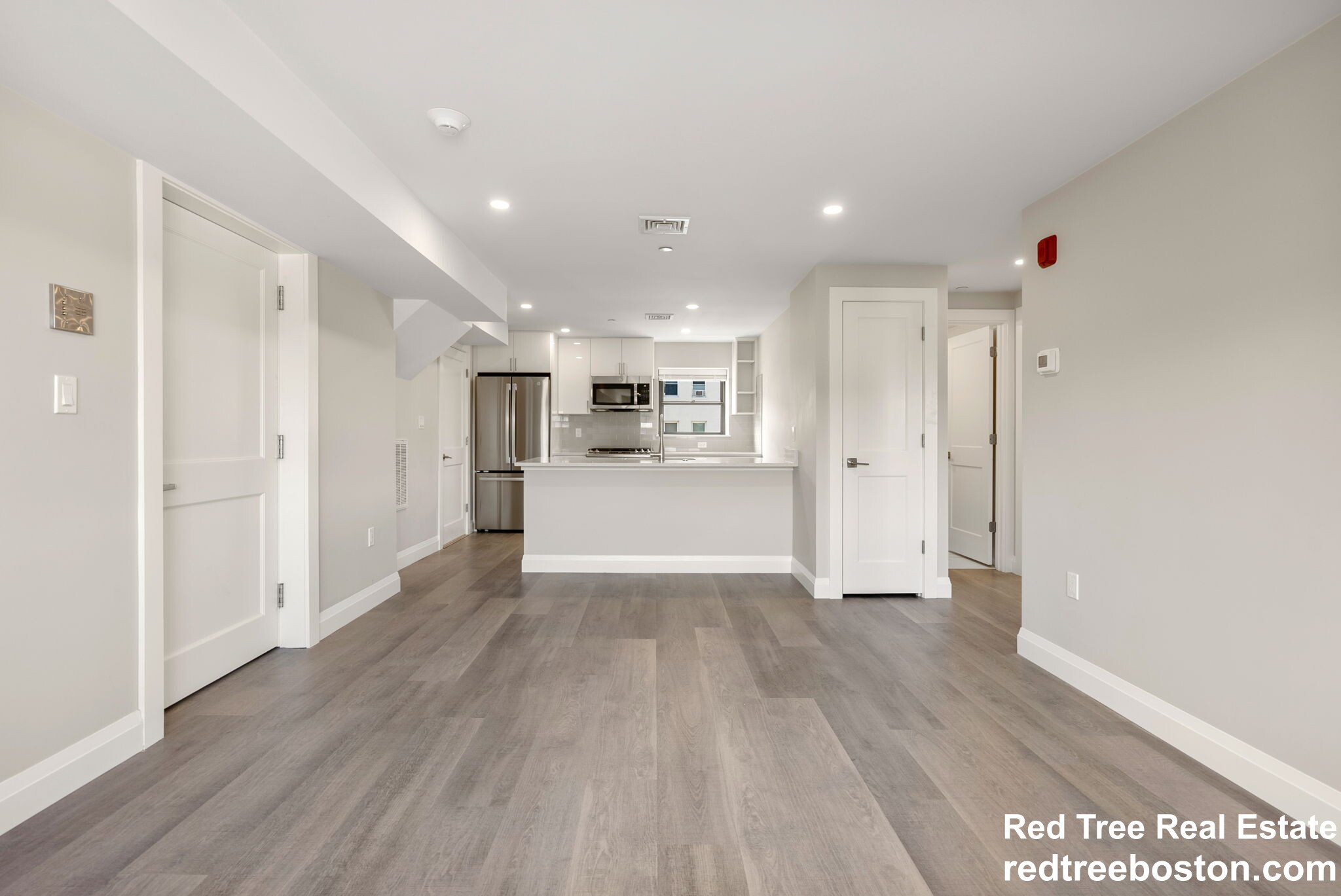 329 Summit Ave, Brighton