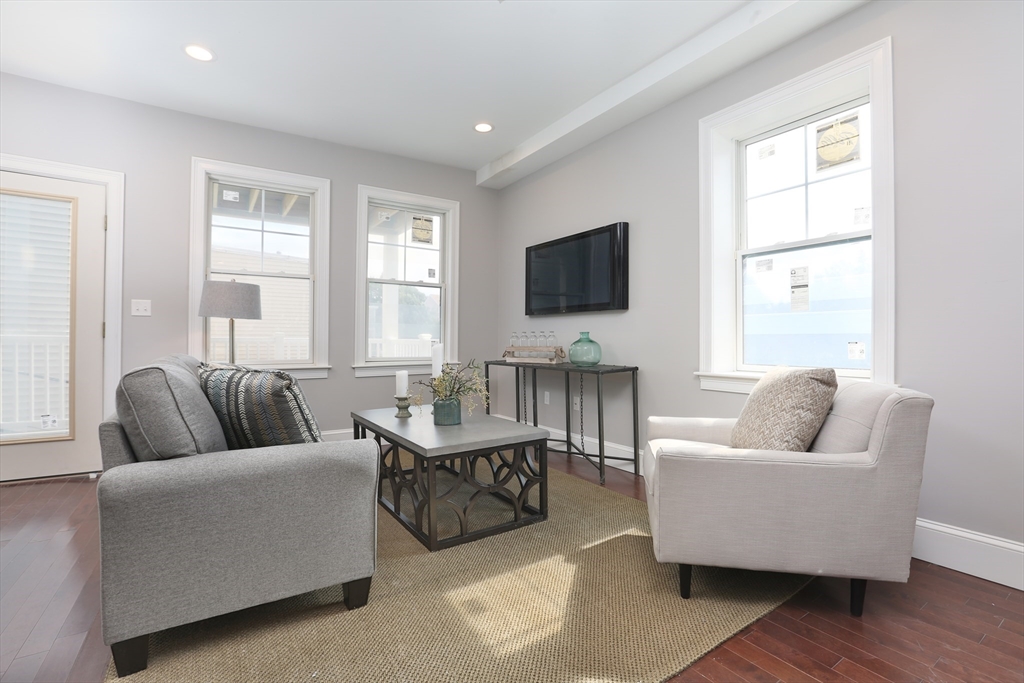 28 P St, South Boston