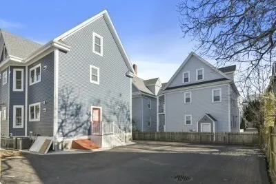 4 Benson St, Brighton