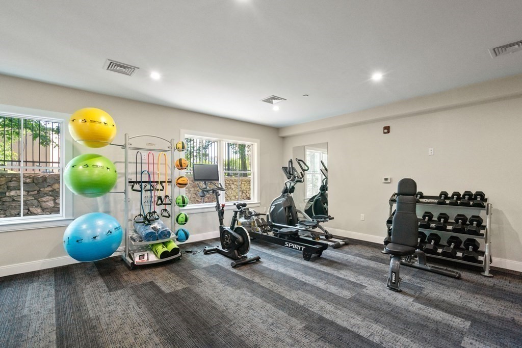 425 Lagrange St, West Roxbury