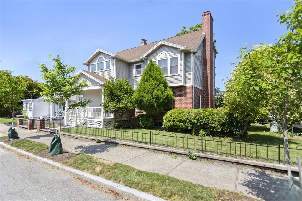 17 Gilbert St, Newton