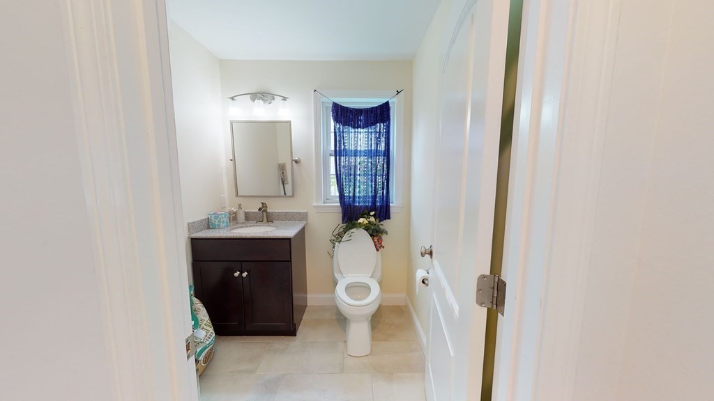 28 Woodruff Ave, Medford