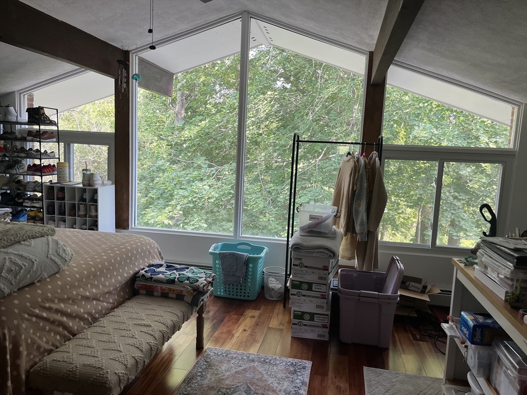 16 Foster Rd, Lexington